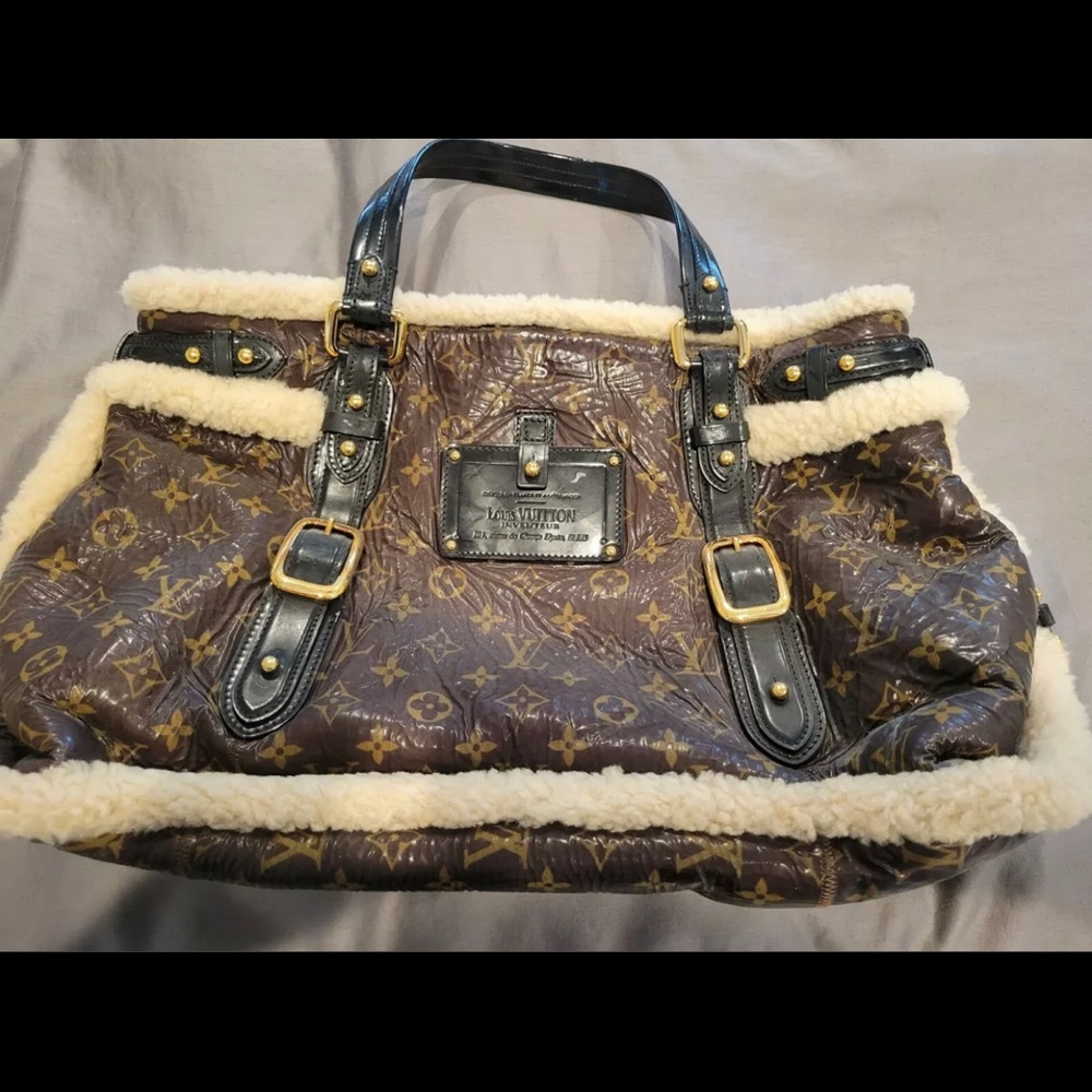 Authentic Louis Vuitton Monogram Shearling Shoulder Satchel Hand Bag Thunder LV